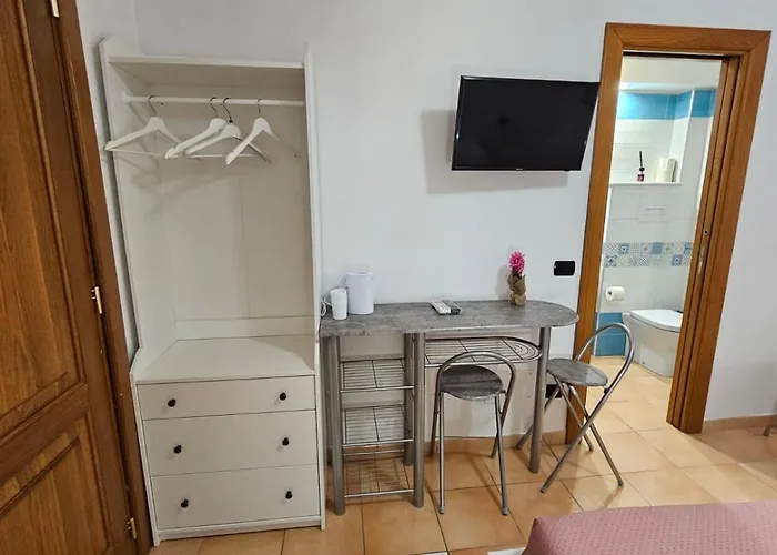 Vittoria Guest House Salerno